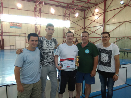 Játékosaink Szászrégenben asztaliteniszeztek!